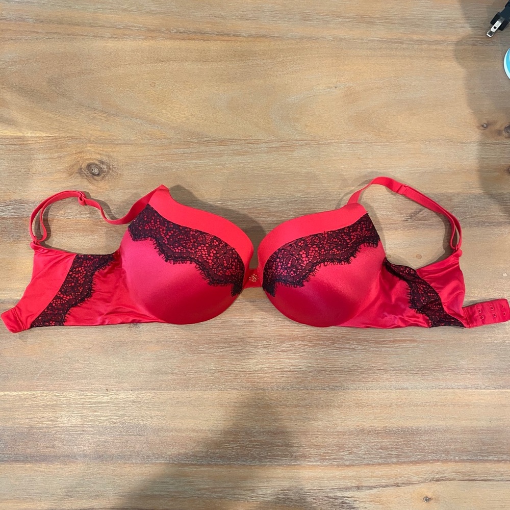 Victoria’s Secret bra